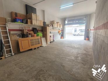 Locale commerciale in vendita a Calle Bispe Lassala
