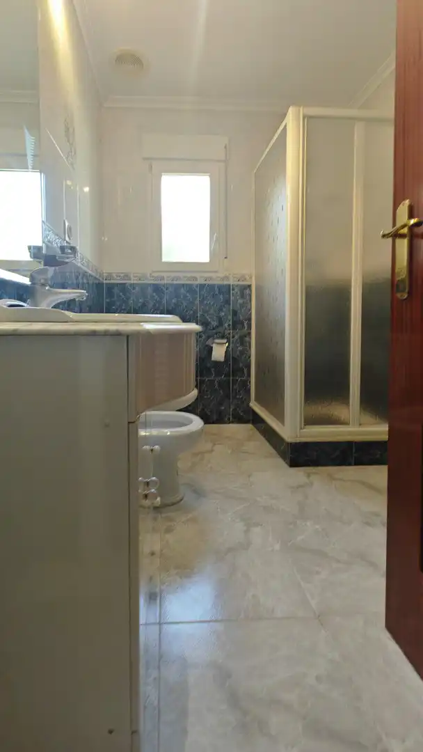 Bany de Casa o xalet en venda en Dénia amb Aire condicionat, Calefacció i Jardí privat