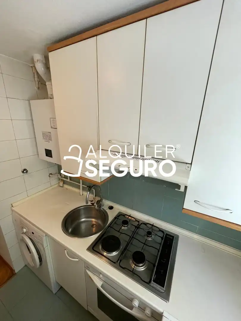 Kitchen of Flat for rent in Madrid  with Heating