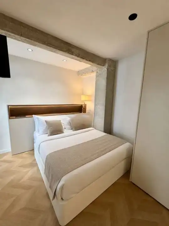 Habitación de Piso de alquiler en Valencia con Aire acondicionado, Amueblado y Horno