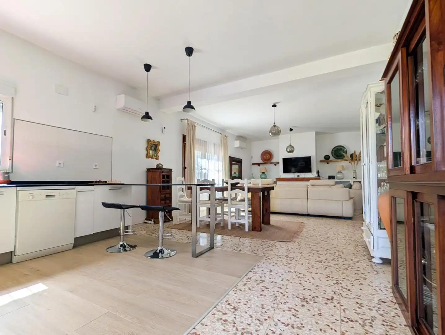 Chalet con jardín en venta en Sanlúcar la Mayor, imagen 11