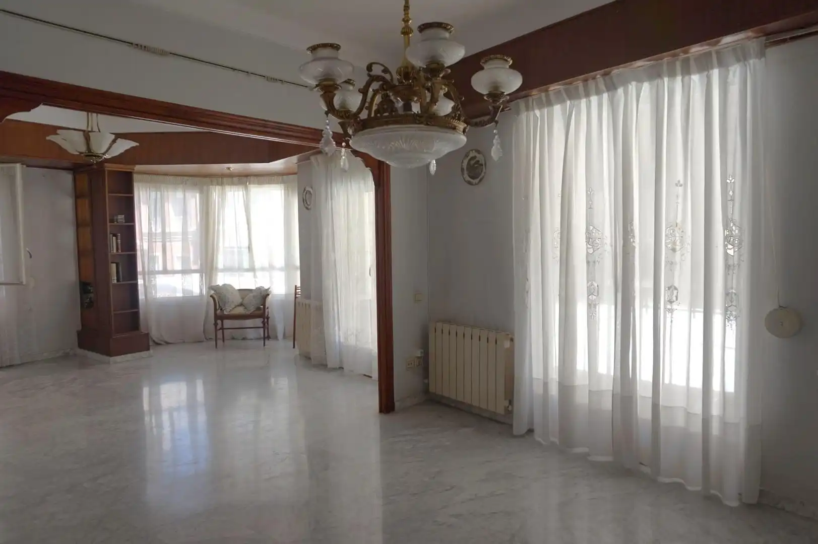 Piso en venta en Elche / Elx con Aire acondicionado, Trastero y Balcón