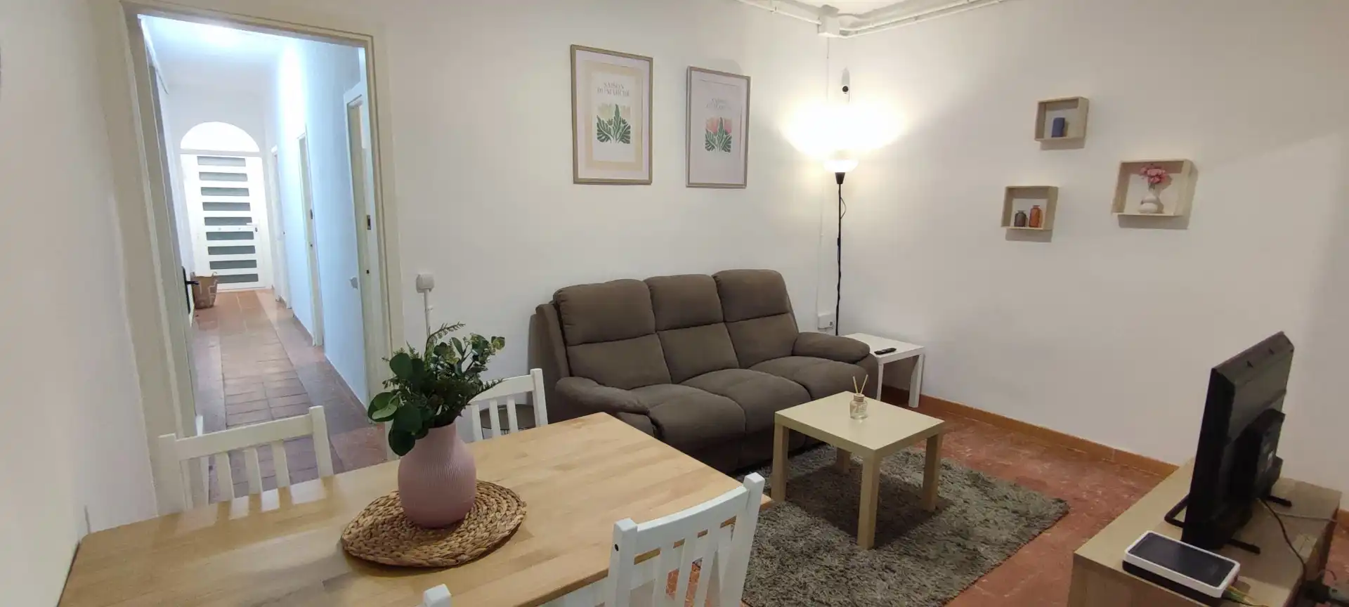 Living room of Flat for rent in Terrassa  with Air Conditioner, Heating and Furnished