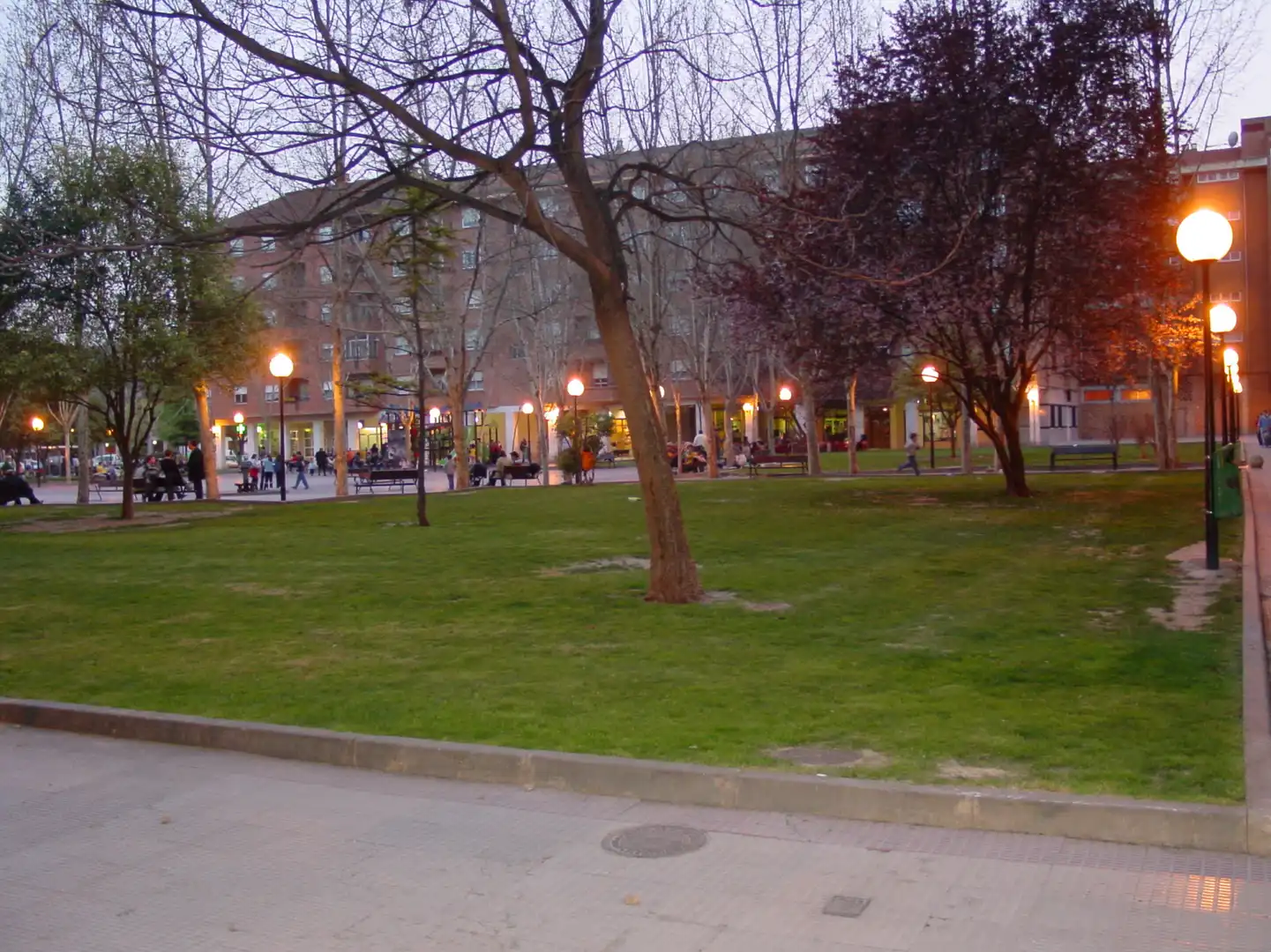 Local commercial à vendre à Logroño - Plaza Fermin Gurbind