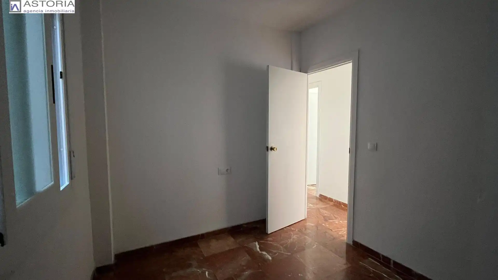 Piso de alquiler en Granada con Terraza