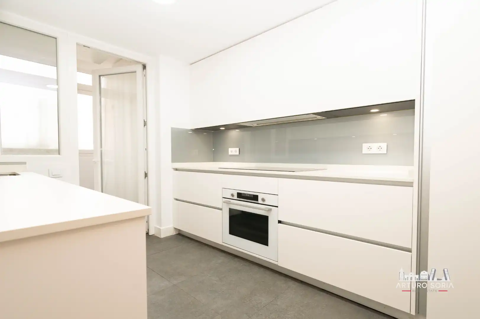 Cocina de Piso de alquiler en Madrid con Aire acondicionado, Trastero y Lavadora