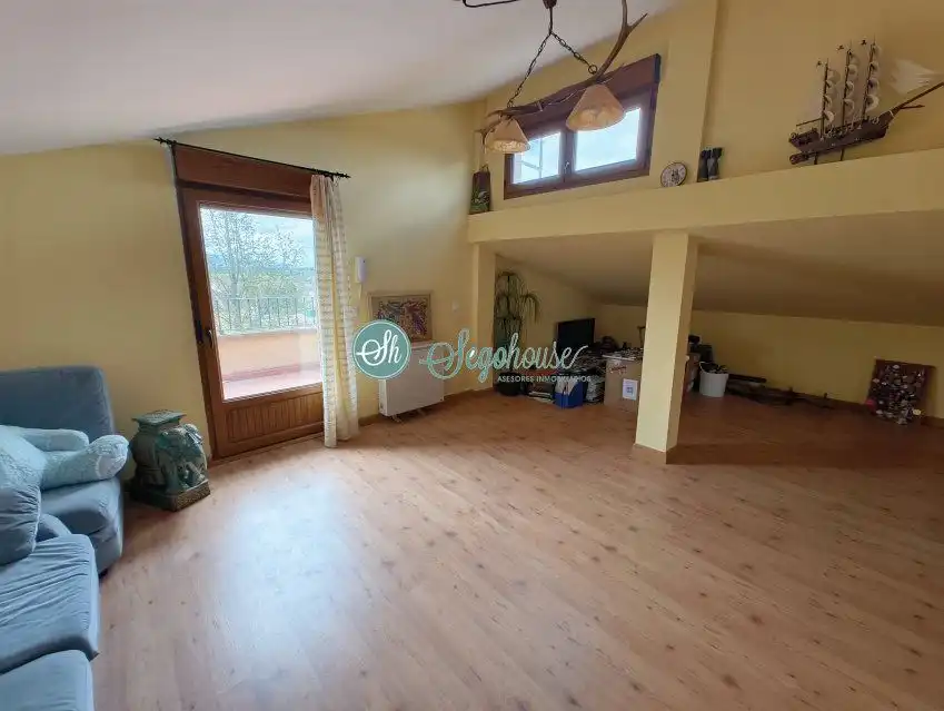 Sala de estar de Casa o chalet en venta en San Cristóbal de Segovia con Calefacción, Jardín privado y Terraza