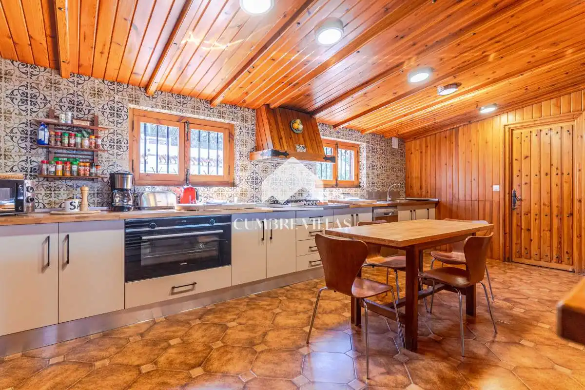 Kitchen of Houses for sale in Gójar  with Heating, Private garden and Terrace