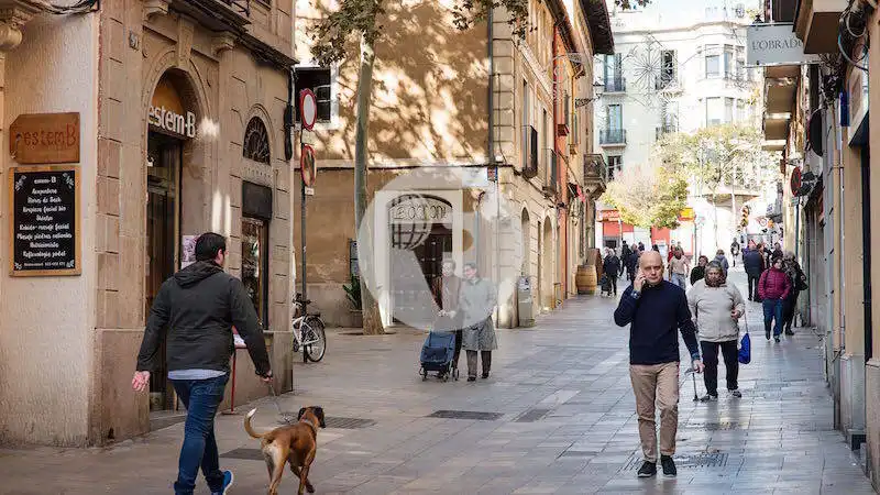Vista exterior de Local de lloguer en Barcelona