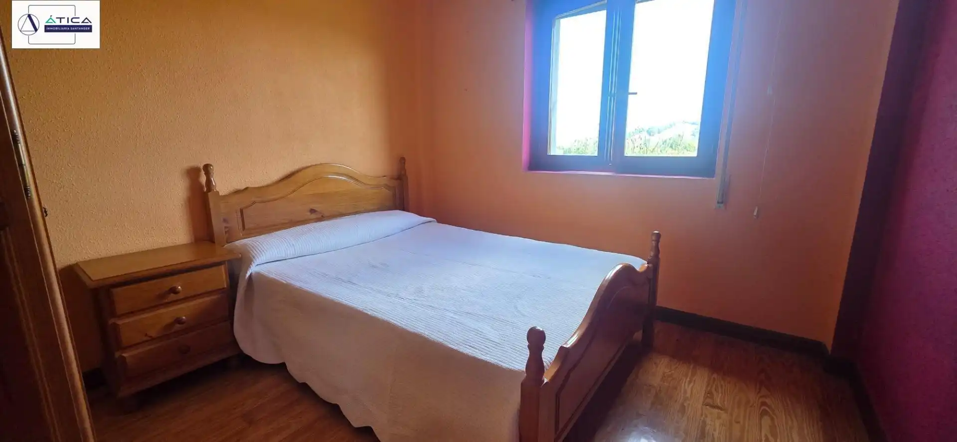 Dormitori de Finca rústica en venda en Bárcena de Cicero amb Jardí privat i Moblat