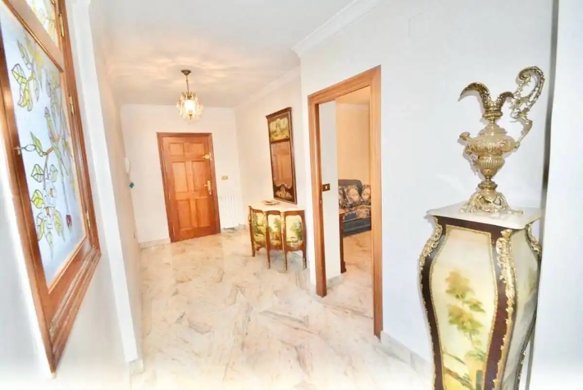Flat with lift for sale in Teodomiro 10, imagen 7