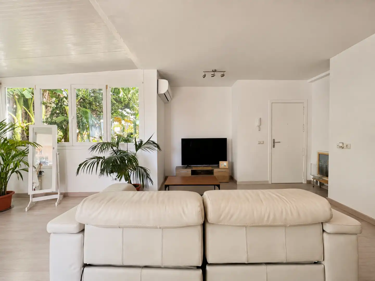 Sala de estar de Piso en venta en Calvià con Aire acondicionado, Calefacción y Jardín privado