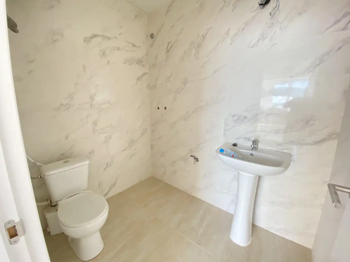Baño de Oficina de alquiler en  Palma de Mallorca con Aire acondicionado y Calefacción
