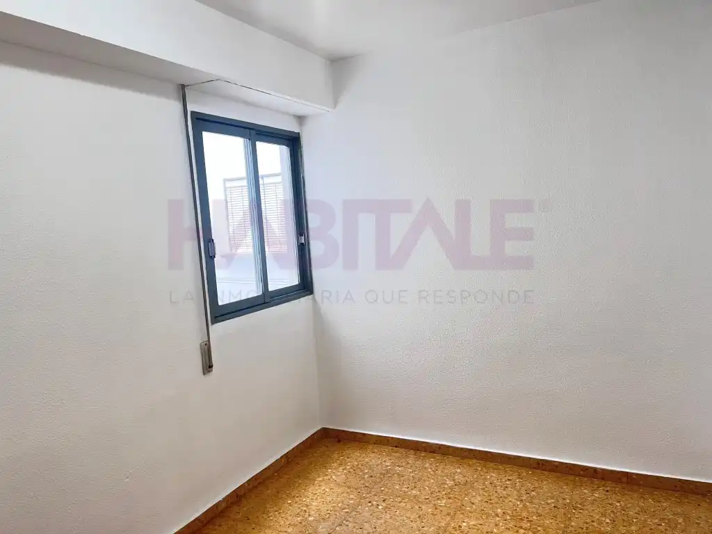Habitación de Piso en venta en Benetússer
