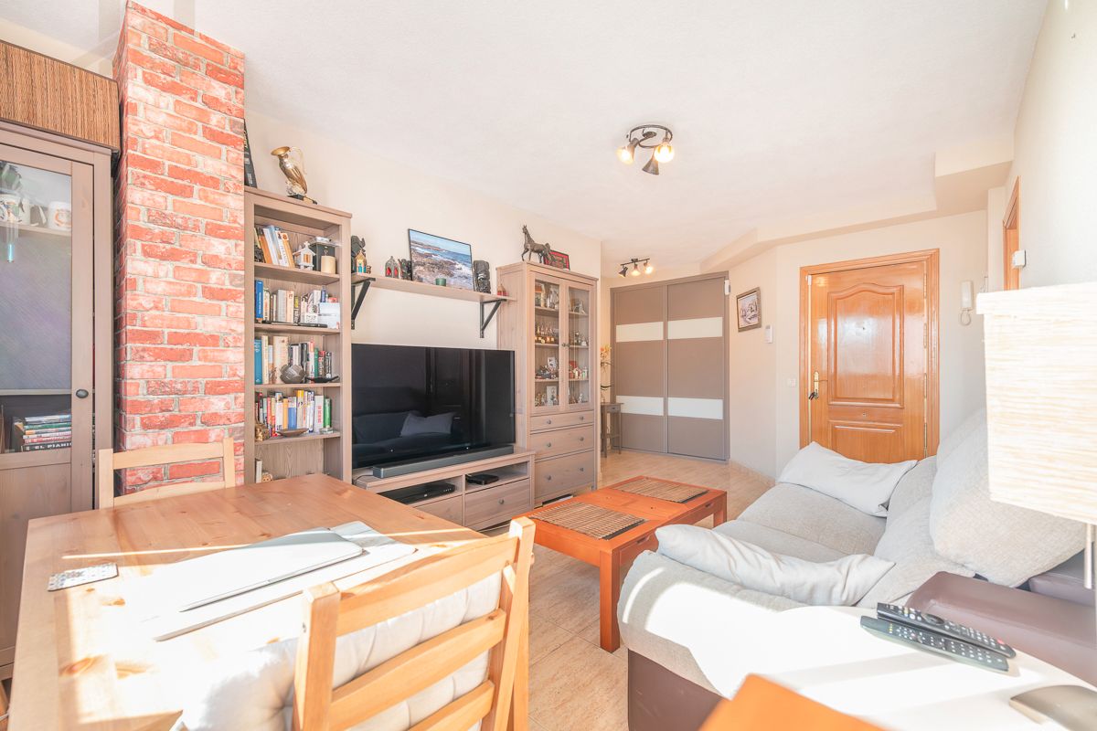 Living room of Flat for sale in Alcobendas  with Air Conditioner, Furnished and Oven