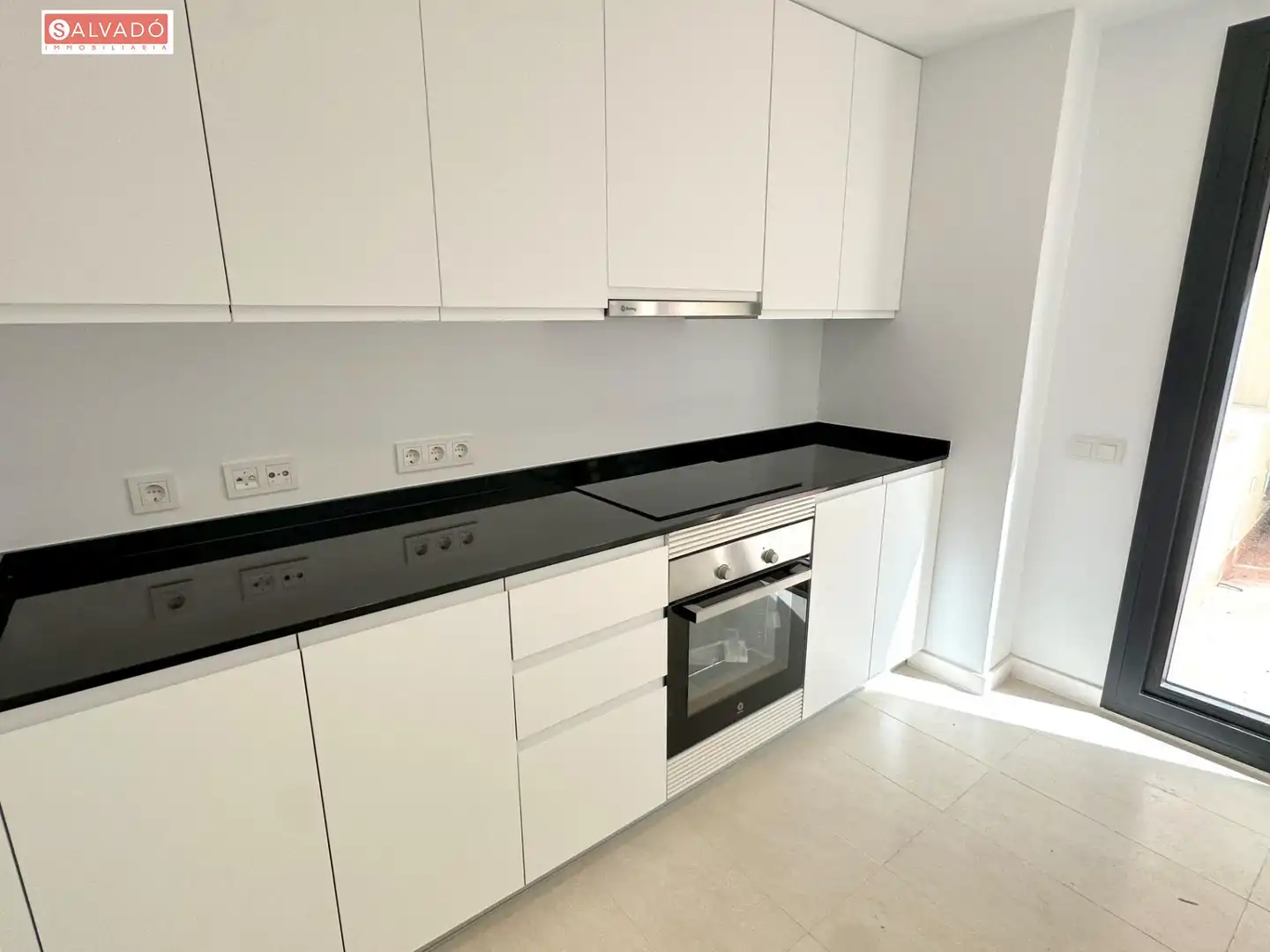 Cocina de Ático en venta en Sant Jaume dels Domenys con Aire acondicionado, Calefacción y Terraza