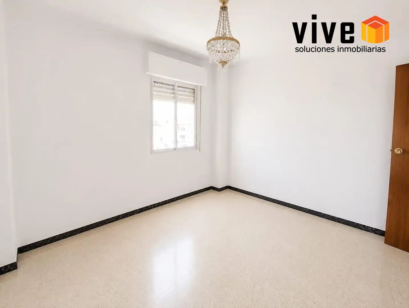 Habitación de Piso en venta en Sevilla con Aire acondicionado y Terraza