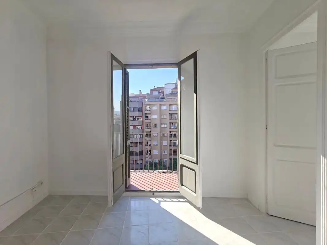 Piso con ascensor en venta en Gran Via de les Corts Catalanes, imagen 6