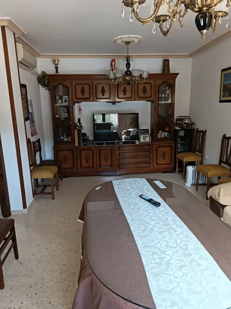 Sala d'estar de Casa adosada en venda en Villaviciosa de Córdoba amb Moblat