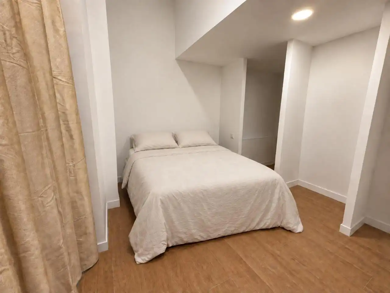 Erdgeschosswohnung zur Miete in Calle de Ilustración, imagen 2