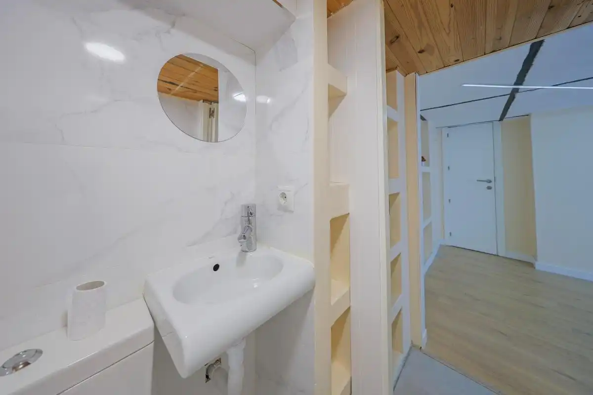 Bathroom of Duplexes for rent in Madrid  with Heating and Furnished