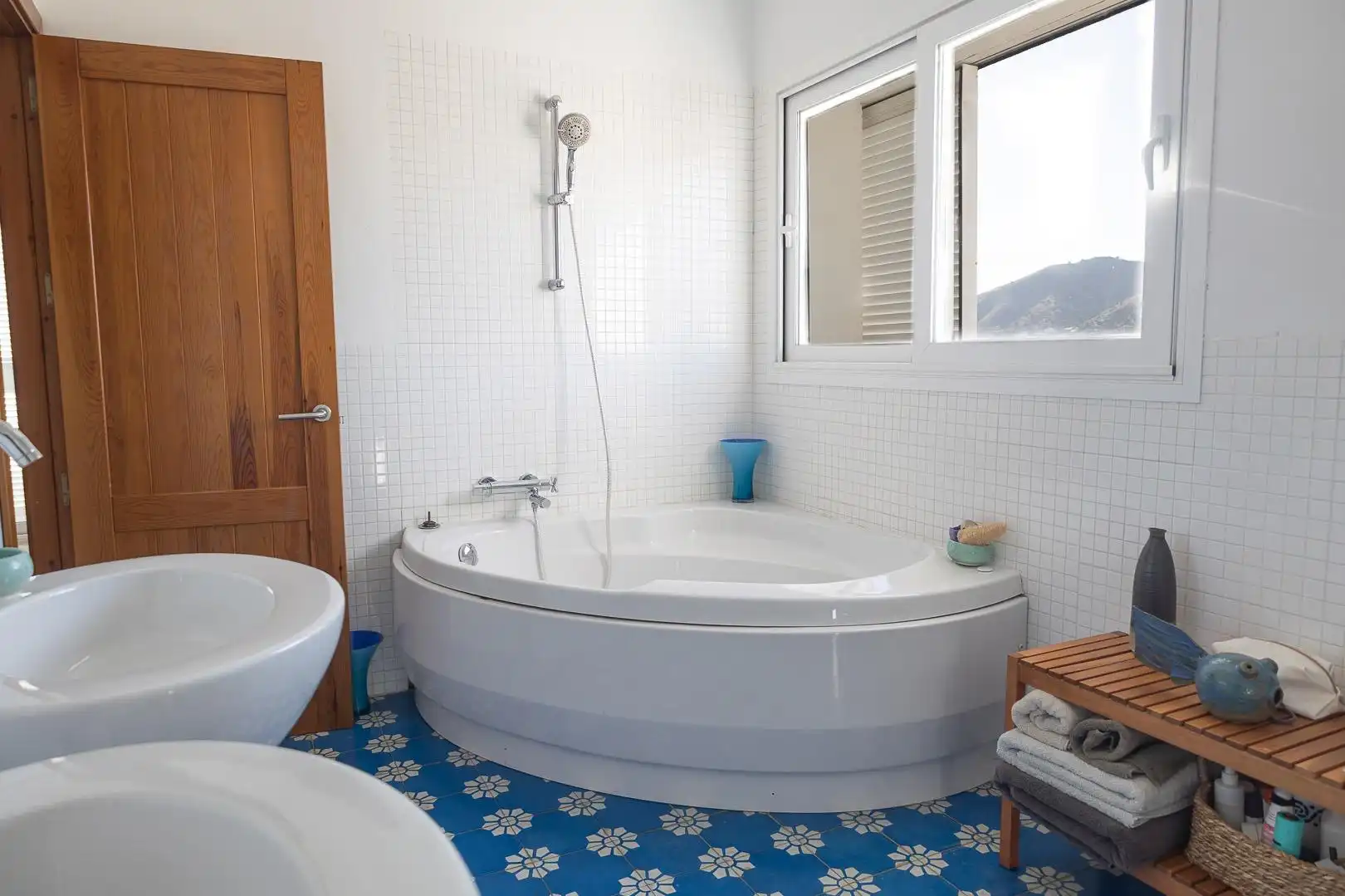 Bany de Casa o xalet en venda en Rincón de la Victoria amb Aire condicionat, Jardí privat i Terrassa