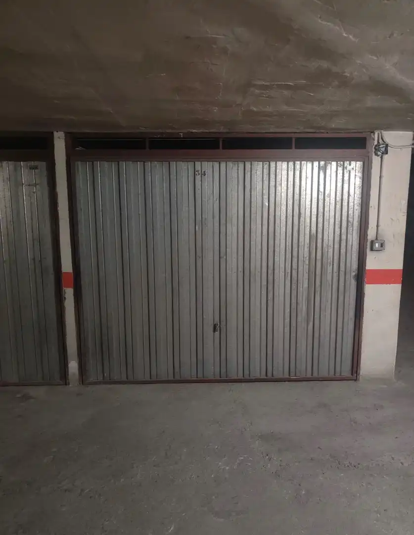 Einzelparkplatz zur Miete in Flores de Sil - La Placa