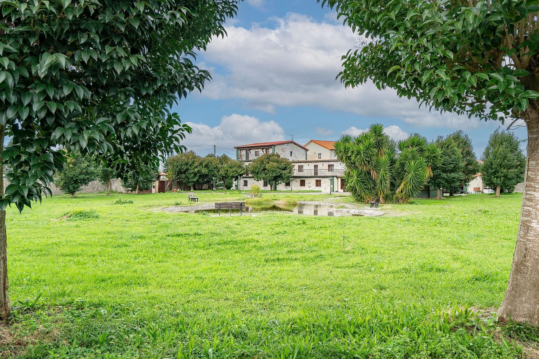 Jardí de Casa o xalet en venda en Marina de Cudeyo amb Calefacció, Jardí privat i Parquet