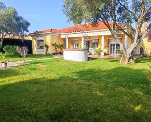 Vista exterior de Casa o xalet en venda en Badajoz Capital amb Aire condicionat, Calefacció i Jardí privat