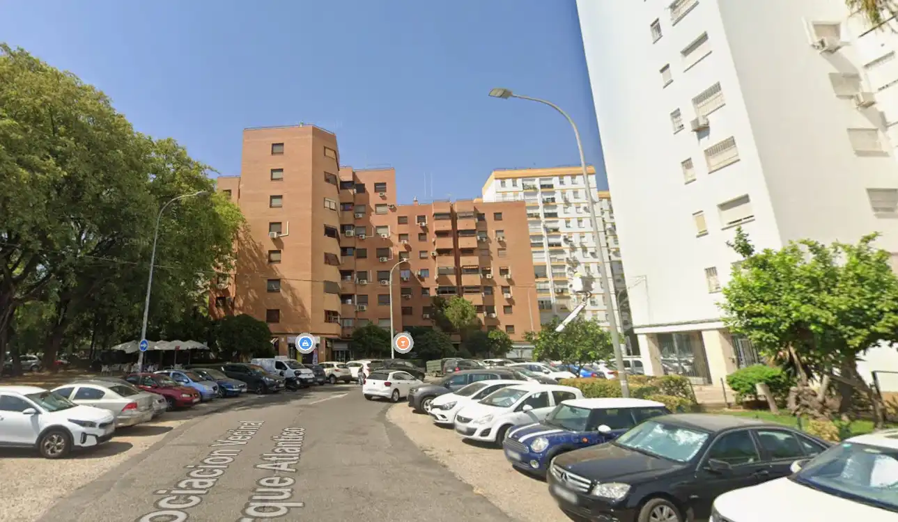 Vista exterior de Piso en venta en Sevilla con Aire acondicionado, Terraza y Balcón