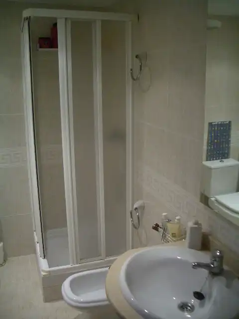Bathroom of Apartments for sale in Canet de Mar  with Air Conditioner, Heating and Parquet flooring