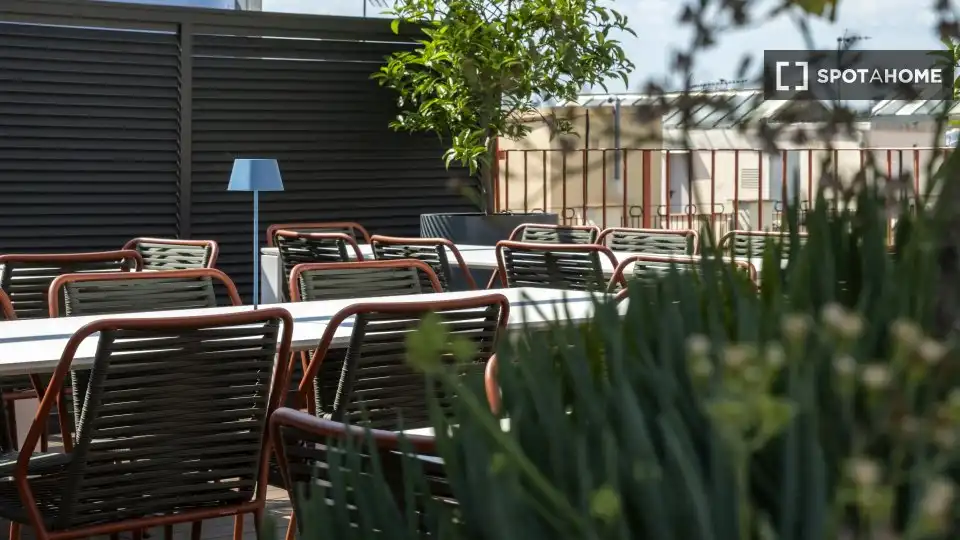 Piso con terraza en alquiler en Eixample, imagen 13