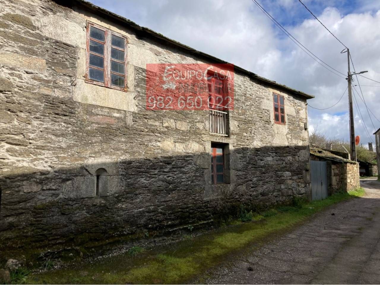 Exterior view of House or chalet for sale in Portomarín  with Private garden