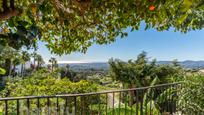 Vista exterior de Casa o xalet en venda en Mijas amb Aire condicionat, Calefacció i Jardí privat