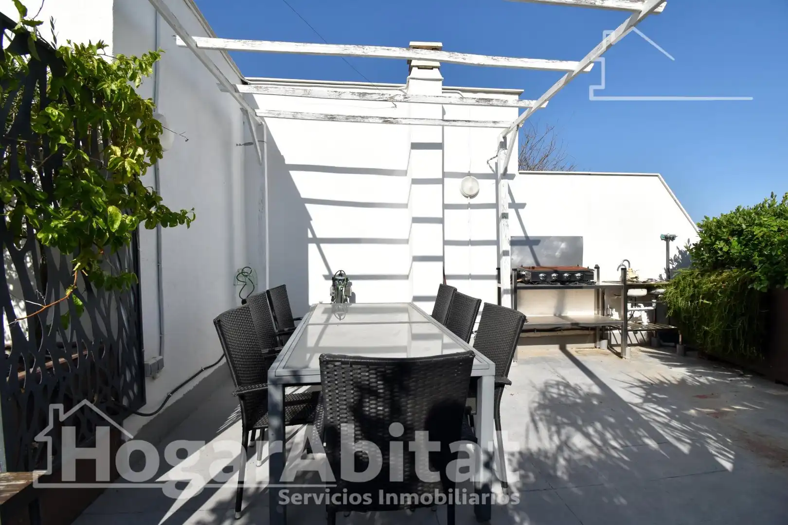 Terrassa de Casa adosada en venda en Guardamar de la Safor amb Terrassa, Traster i Balcó
