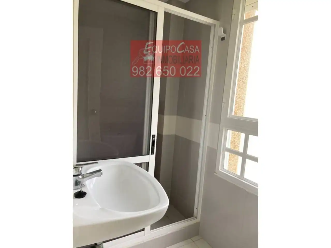 Badezimmer von Maisonette zur Miete in O Grove   mit Terrasse, Möbliert und Balkon