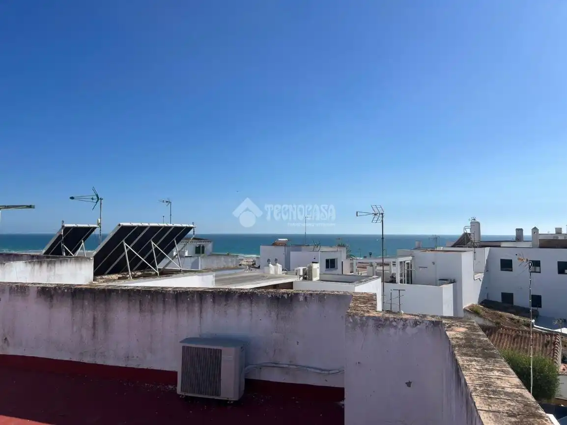 Vista exterior de Piso en venta en Conil de la Frontera con Aire acondicionado, Calefacción y Terraza