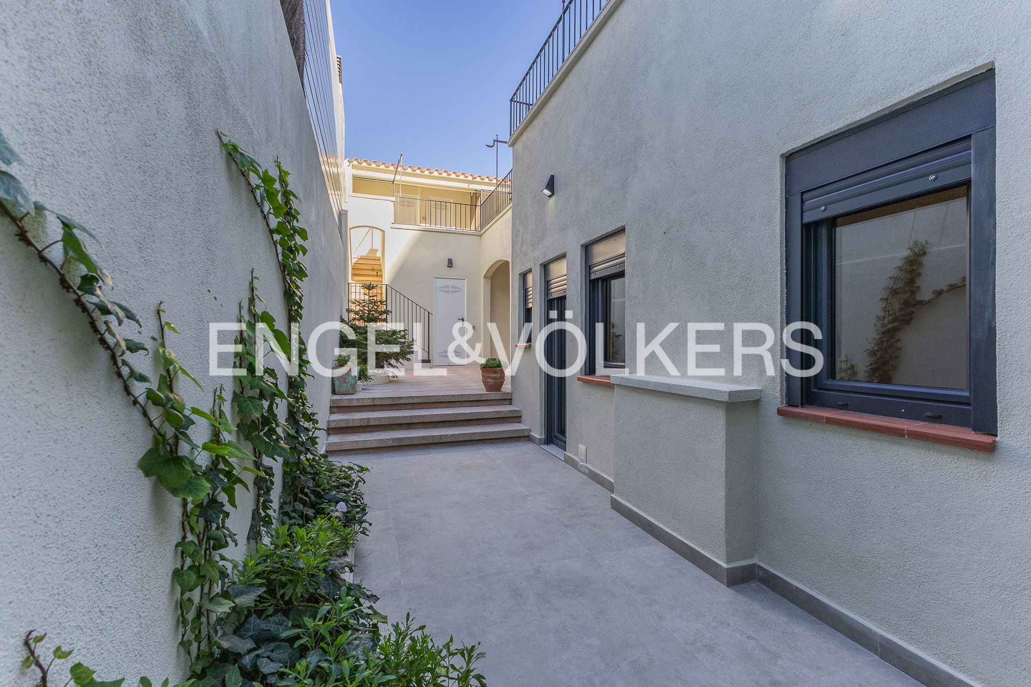 Terrassa de Casa o xalet en venda en Terrassa amb Aire condicionat, Calefacció i Jardí privat