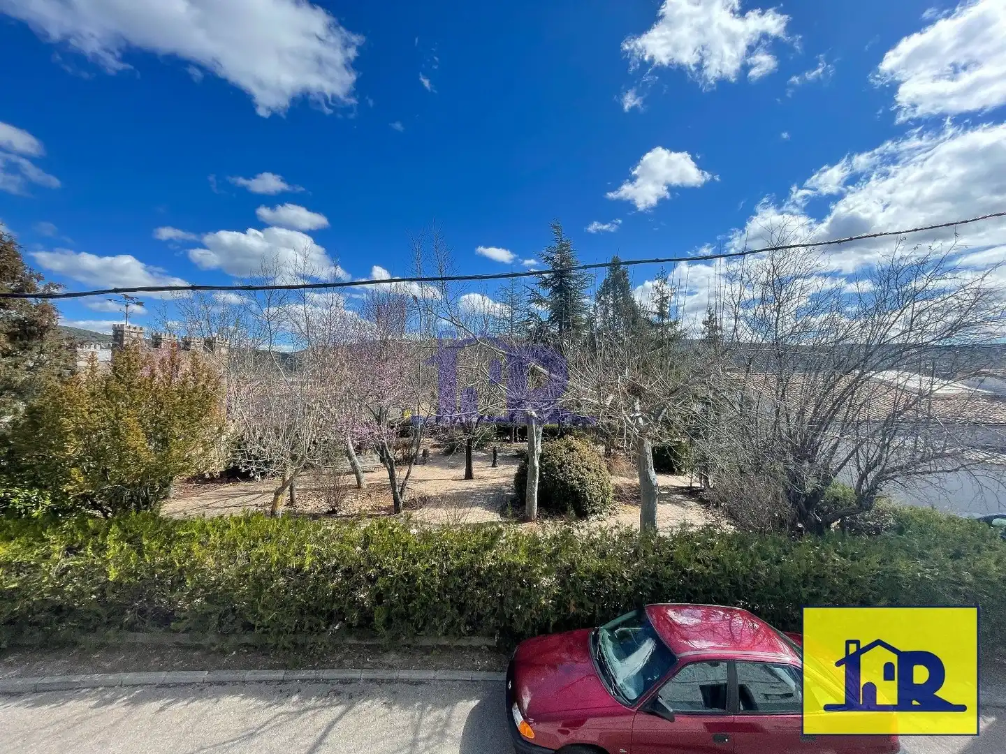 Vista exterior de Casa o xalet en venda en Villalba de la Sierra amb Calefacció i Traster