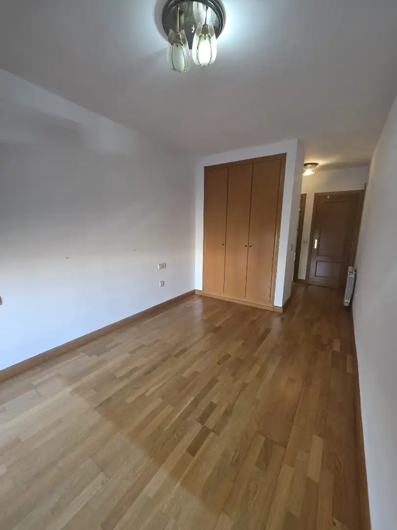 Habitación de Piso en venta en Valencia con Aire acondicionado, Calefacción y Parquet
