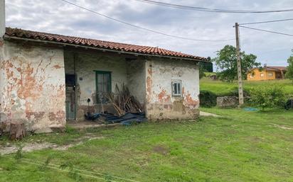 Vista exterior de Casa adosada en venda en Castrillón