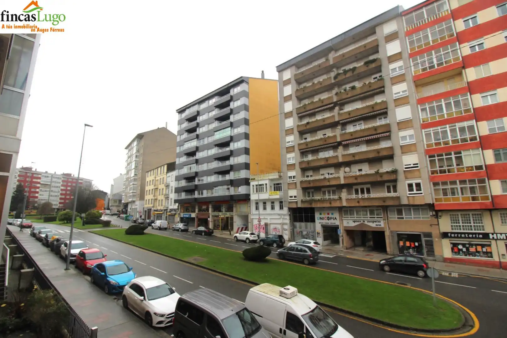 Vista exterior de Pis en venda en Lugo amb Calefacció, Parquet i Traster