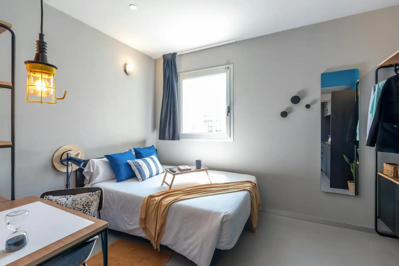 Schlafzimmer von Gebäude zur Miete in Barcelona