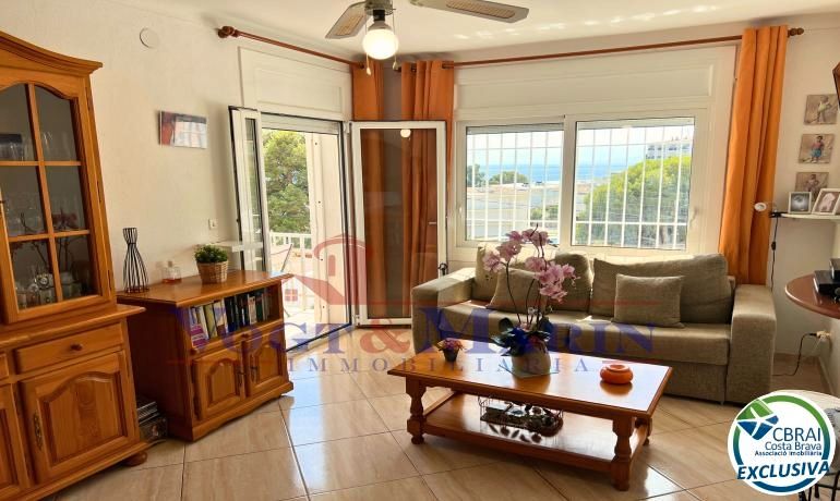 Living room of Apartment for sale in Roses  with Terrace and Furnished