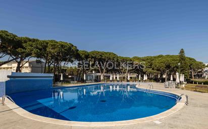 Swimming pool of Apartment for sale in Gavà  with Air Conditioner, Heating and Private garden