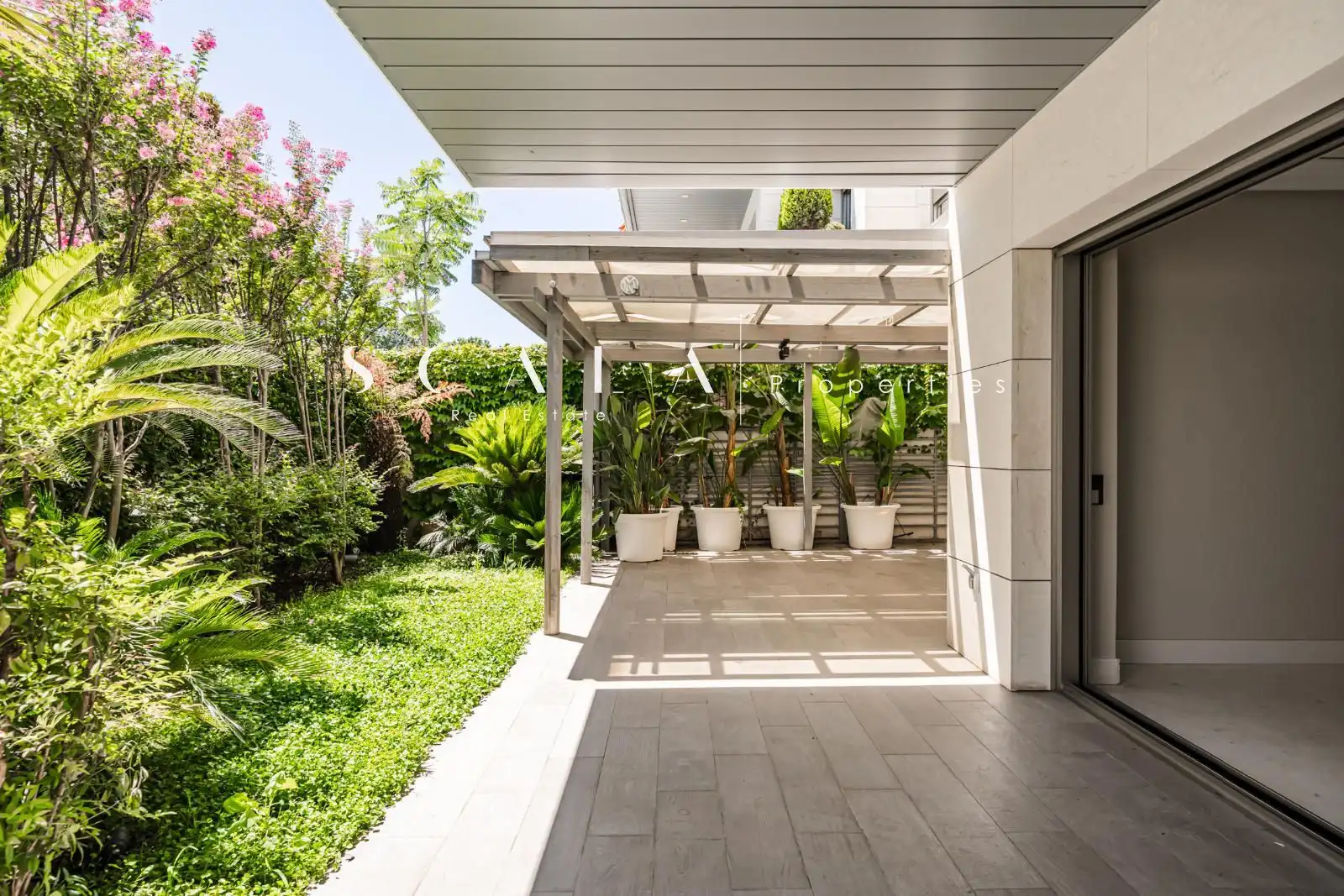 Terrasse von Wohnung zur Miete in Madrid mit Klimaanlage, Heizung und Privatgarten