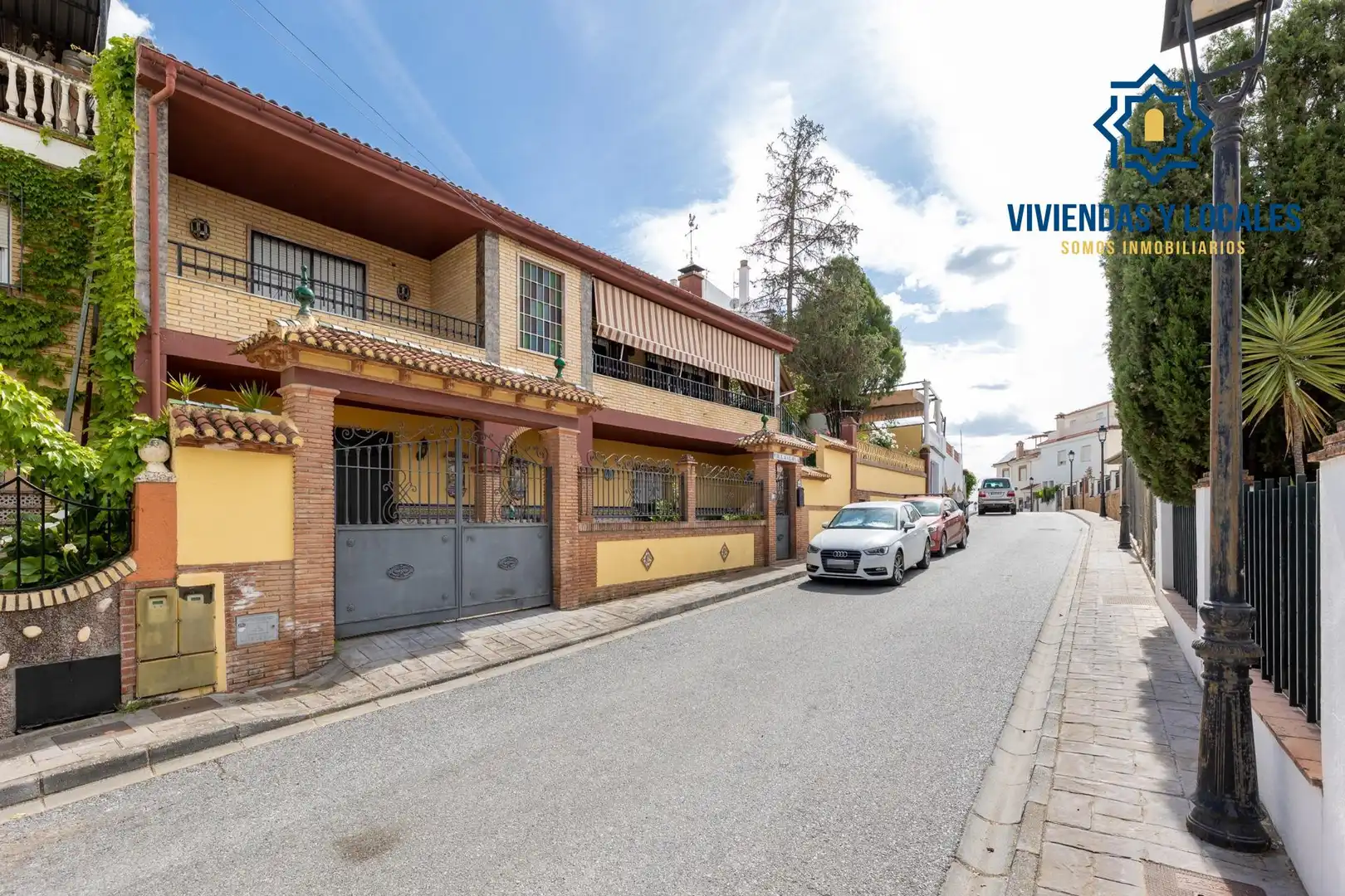 Vista exterior de Casa o chalet en venta en Alfacar con Aire acondicionado, Calefacción y Jardín privado