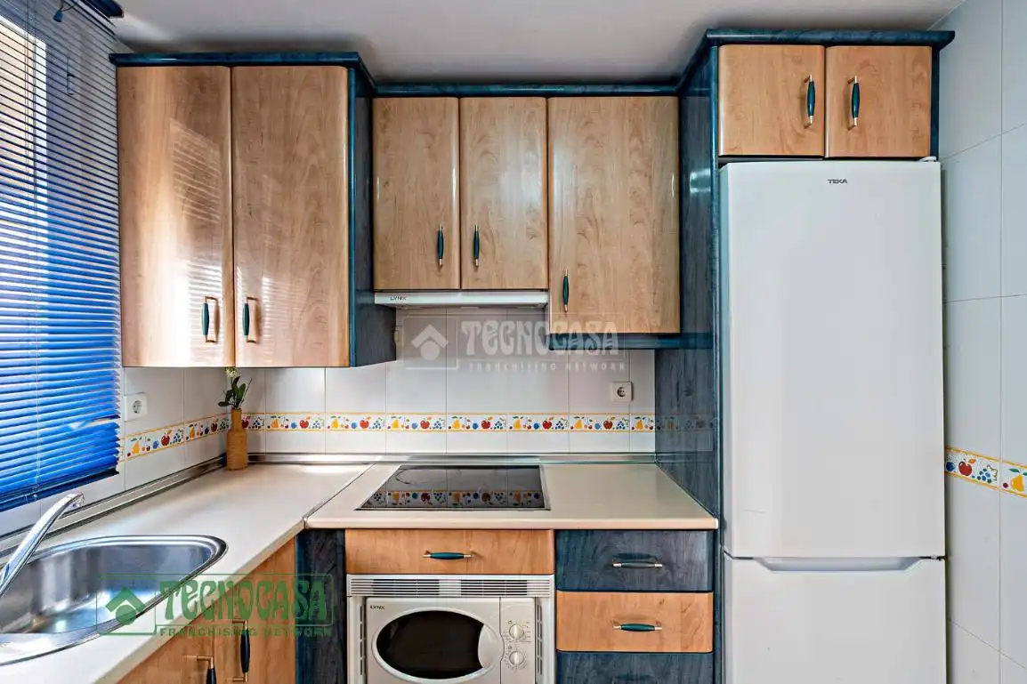 Cocina de Piso en venta en Roquetas de Mar con Aire acondicionado, Terraza y Amueblado