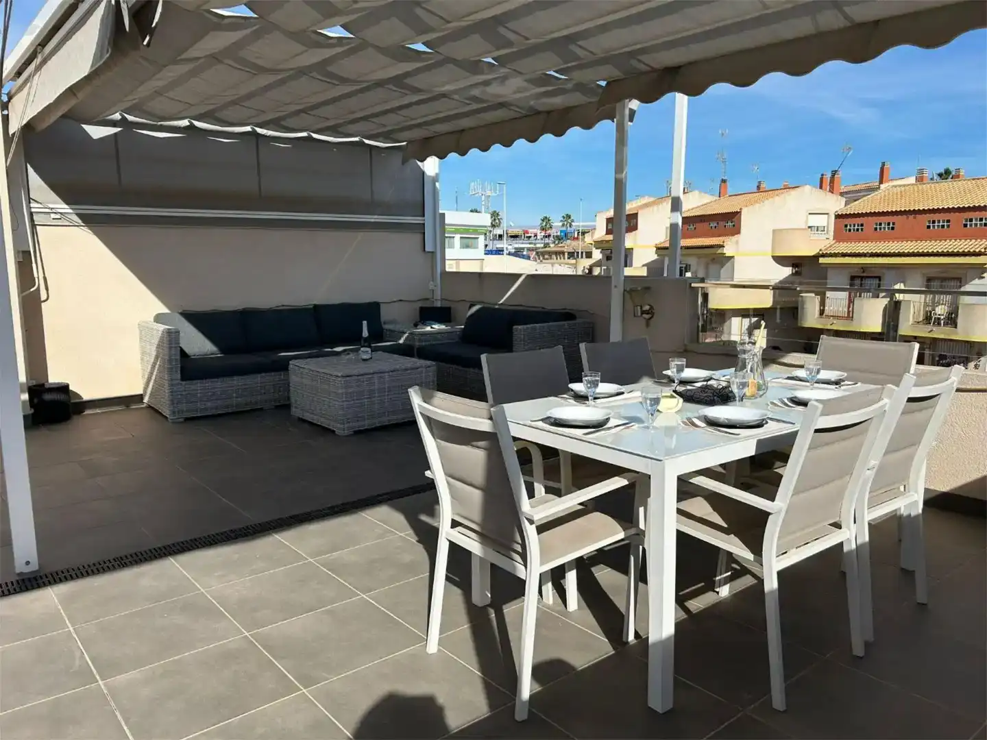 Terrasse von Wohnung zum Verkauf in Orihuela mit Klimaanlage, Schwimmbad und Balkon