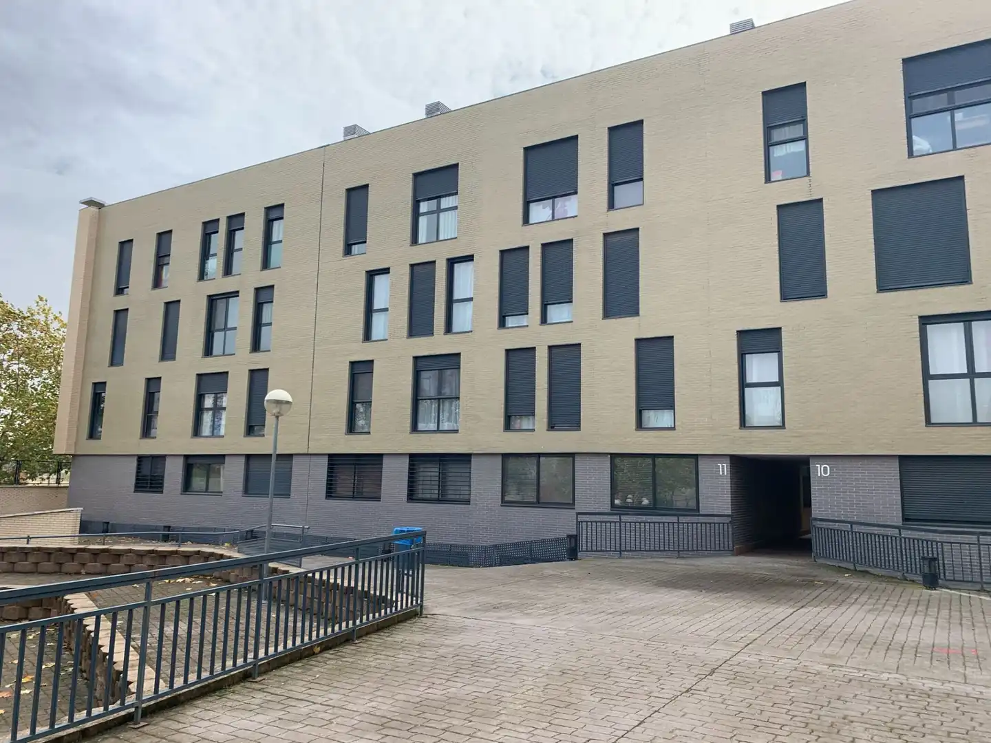 Vista exterior de Pis en venda en Aranjuez amb Aire condicionat, Calefacció i Terrassa